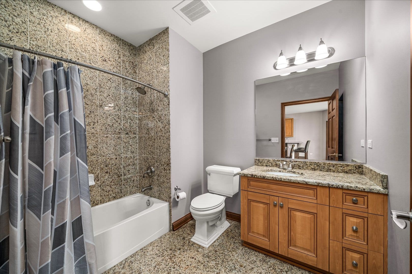 160 S River Street, #305, Aurora, IL 60506 160 S River Street, #305, Aurora, IL 60506