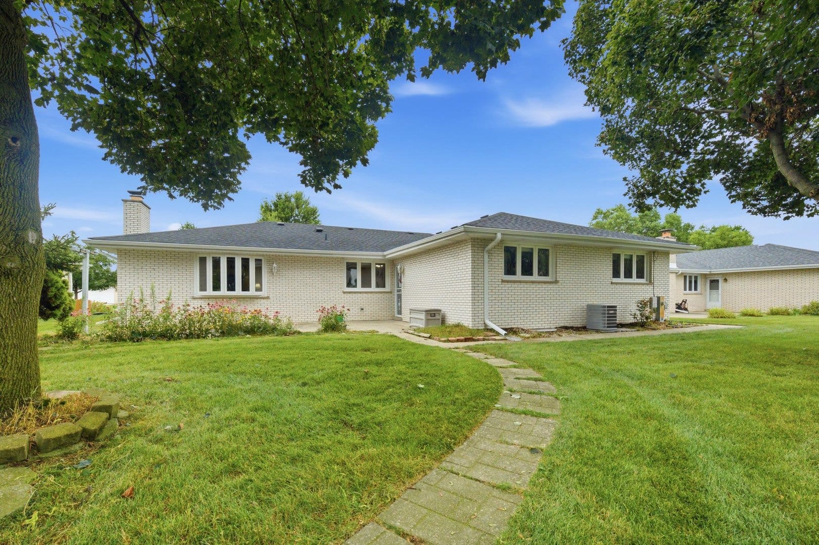 15625 NARCISSUS Lane, Orland Park, IL 60462 15625 NARCISSUS Lane, Orland Park, IL 60462