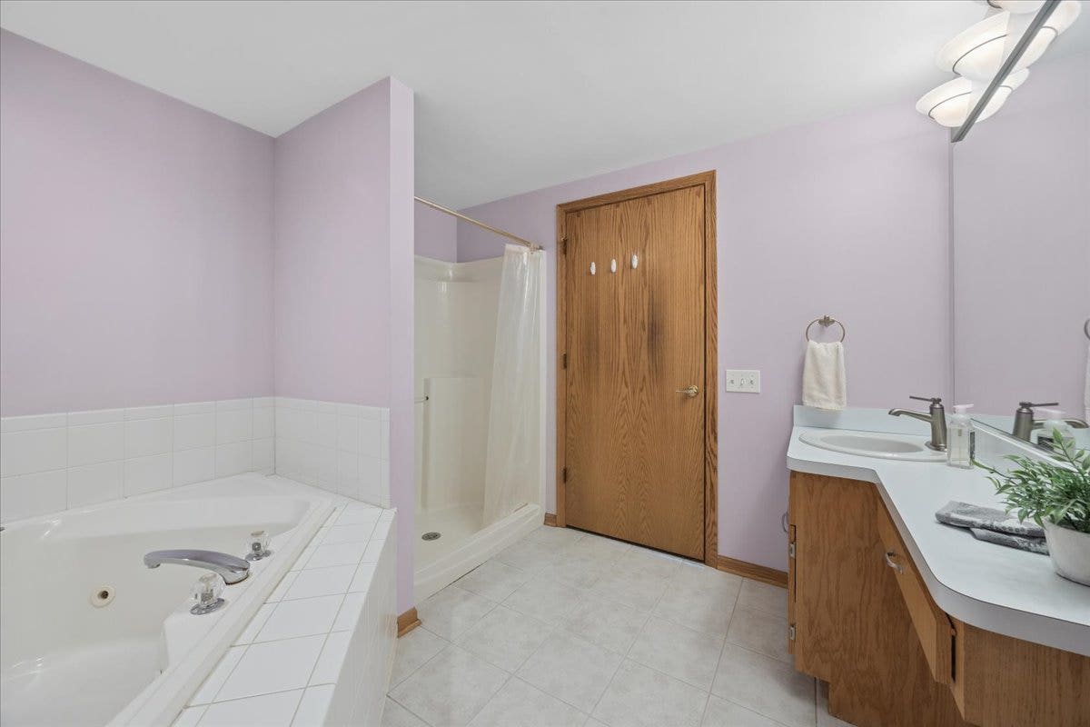 11525 Settlers Pond Way, #1D, Orland Park, IL 60467 11525 Settlers Pond Way, #1D, Orland Park, IL 60467