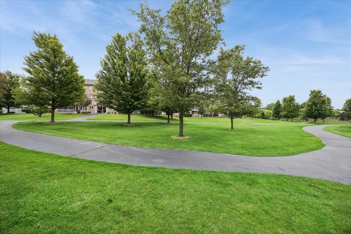 11525 Settlers Pond Way, #1D, Orland Park, IL 60467 11525 Settlers Pond Way, #1D, Orland Park, IL 60467