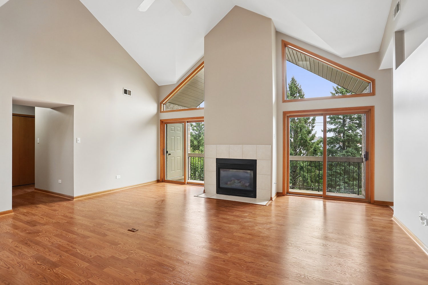 14011 Norwich Lane, #303, Orland Park, IL 60467 14011 Norwich Lane, #303, Orland Park, IL 60467