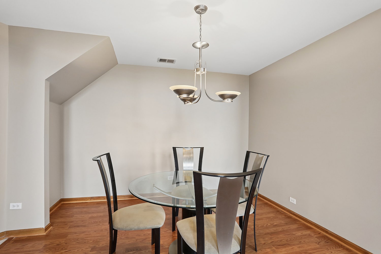 14011 Norwich Lane, #303, Orland Park, IL 60467 14011 Norwich Lane, #303, Orland Park, IL 60467