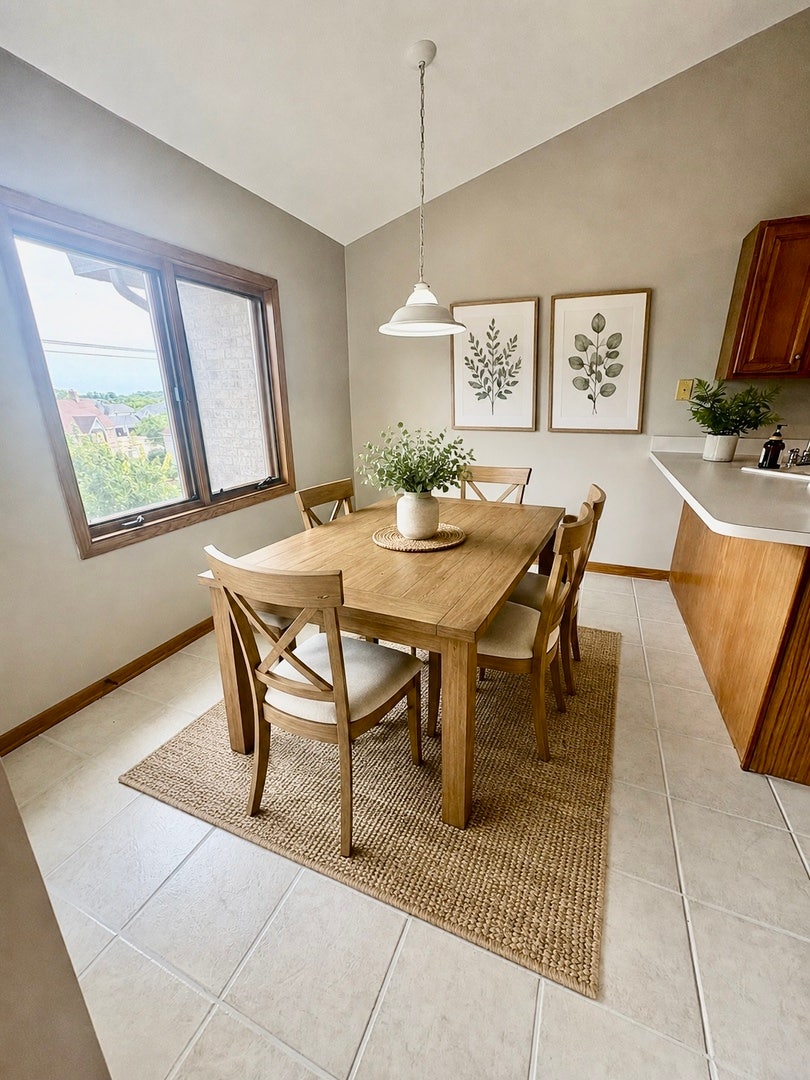 14011 Norwich Lane, #303, Orland Park, IL 60467 14011 Norwich Lane, #303, Orland Park, IL 60467