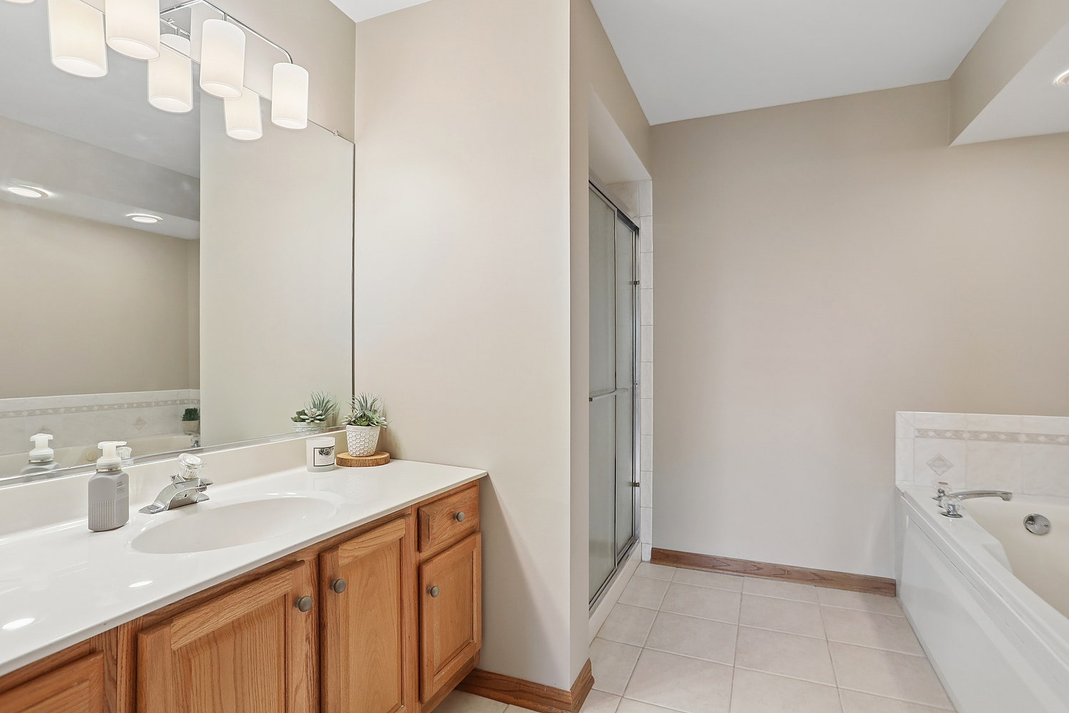 14011 Norwich Lane, #303, Orland Park, IL 60467 14011 Norwich Lane, #303, Orland Park, IL 60467