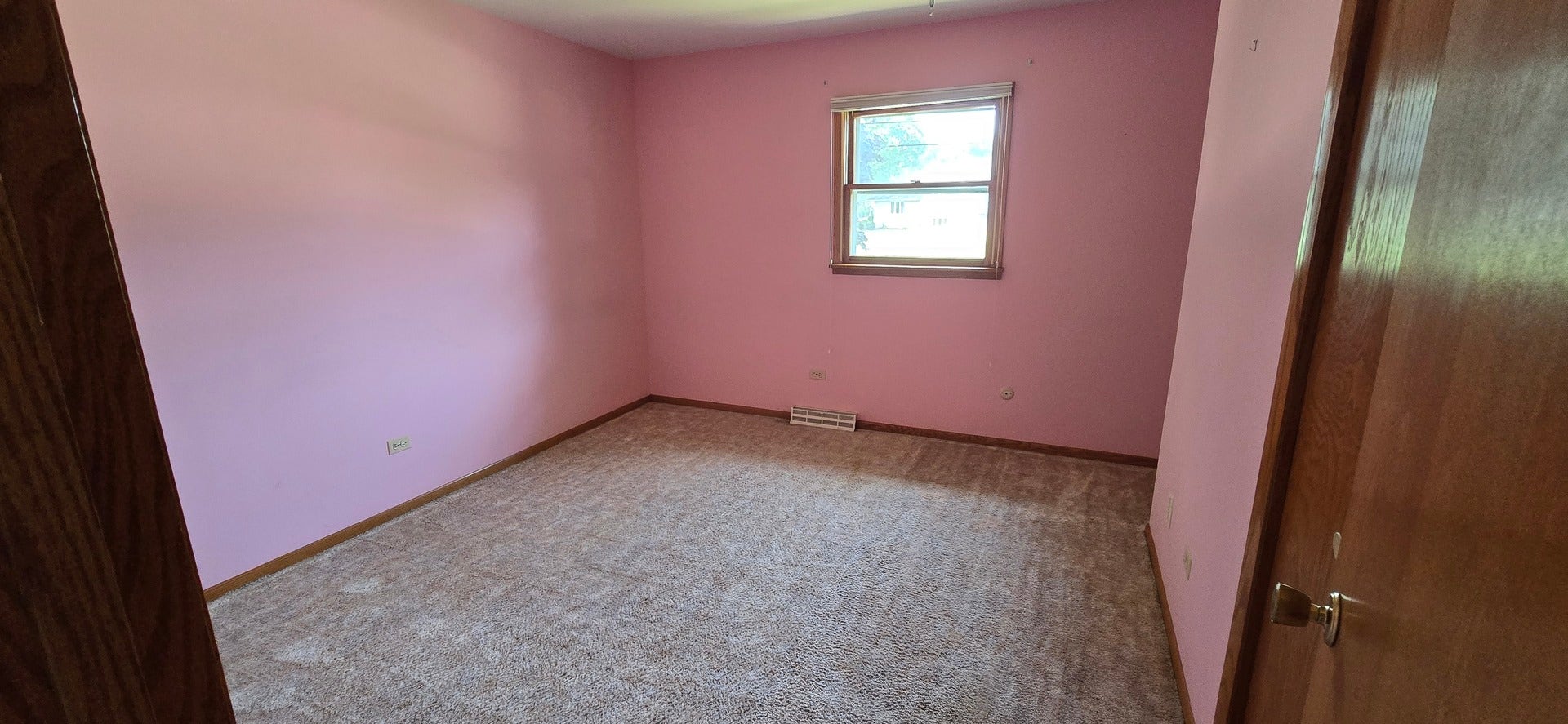 12135 Hillcrest Drive, Lemont, IL 60439