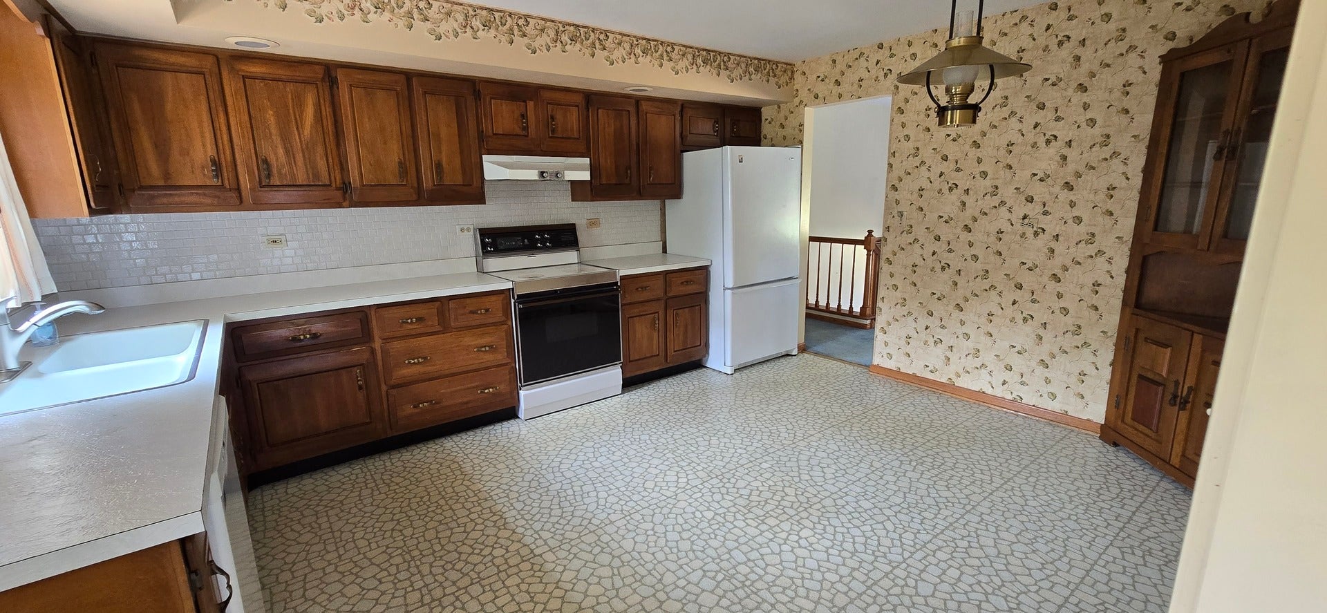 12135 Hillcrest Drive, Lemont, IL 60439