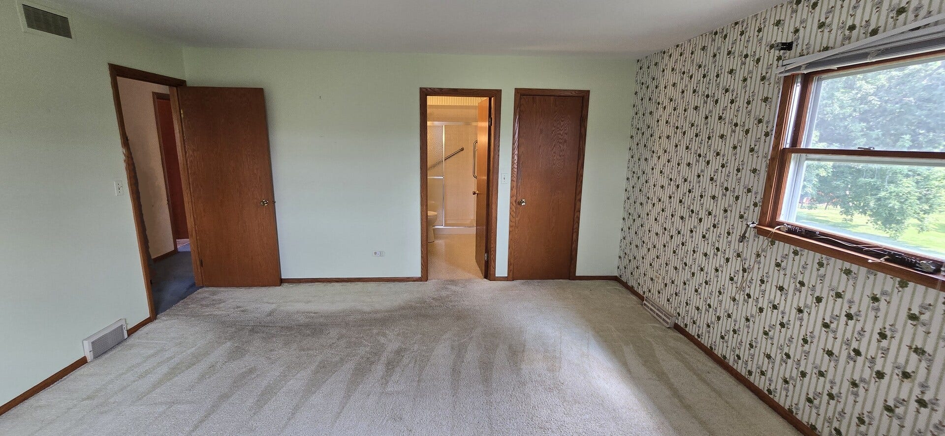 12135 Hillcrest Drive, Lemont, IL 60439