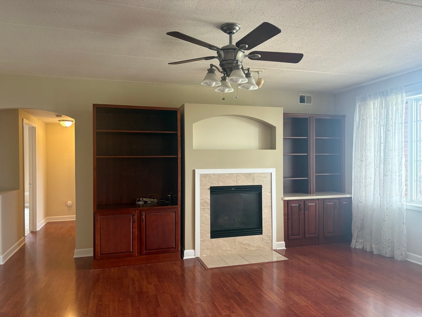 7904 Trinity Circle, #2NW, Tinley Park, IL 60487 7904 Trinity Circle, #2NW, Tinley Park, IL 60487