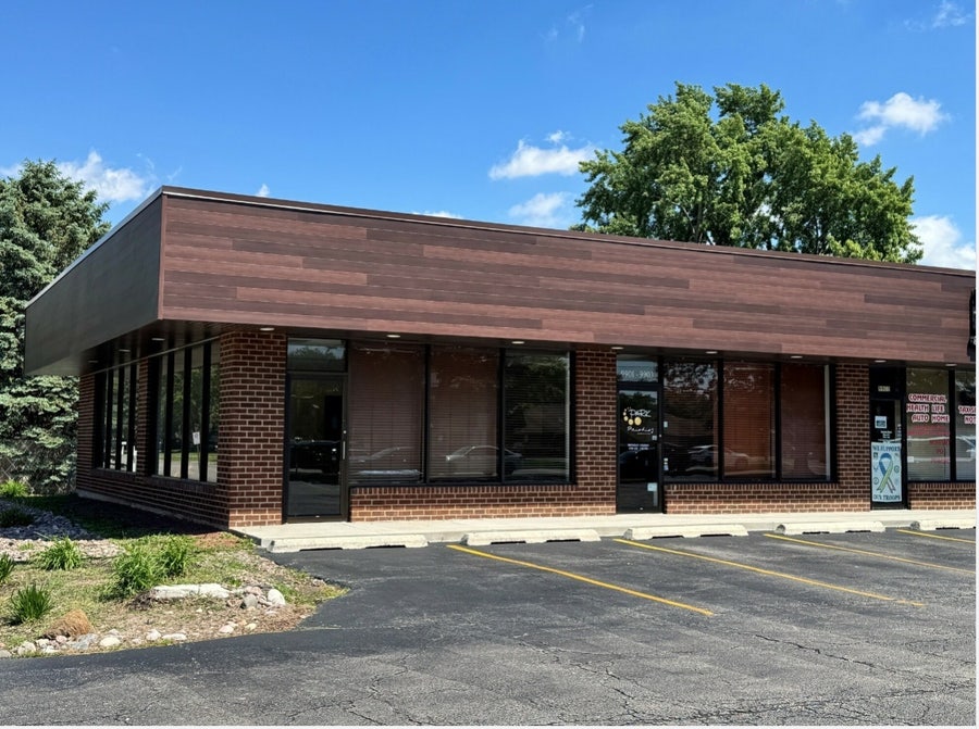 Property photo for 9901 S Roberts Road, Palos Hills, IL
