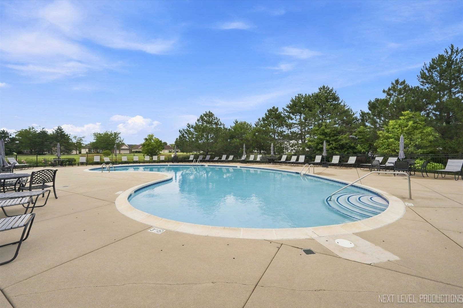 2853 Cascade Falls Circle, Elgin, IL 60124 2853 Cascade Falls Circle, Elgin, IL 60124