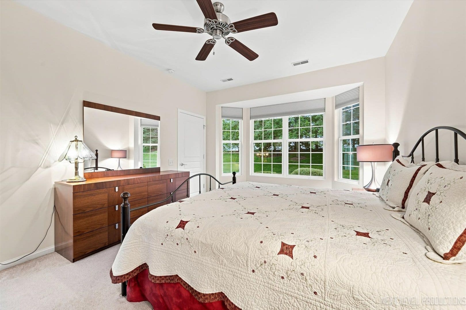 2853 Cascade Falls Circle, Elgin, IL 60124 2853 Cascade Falls Circle, Elgin, IL 60124