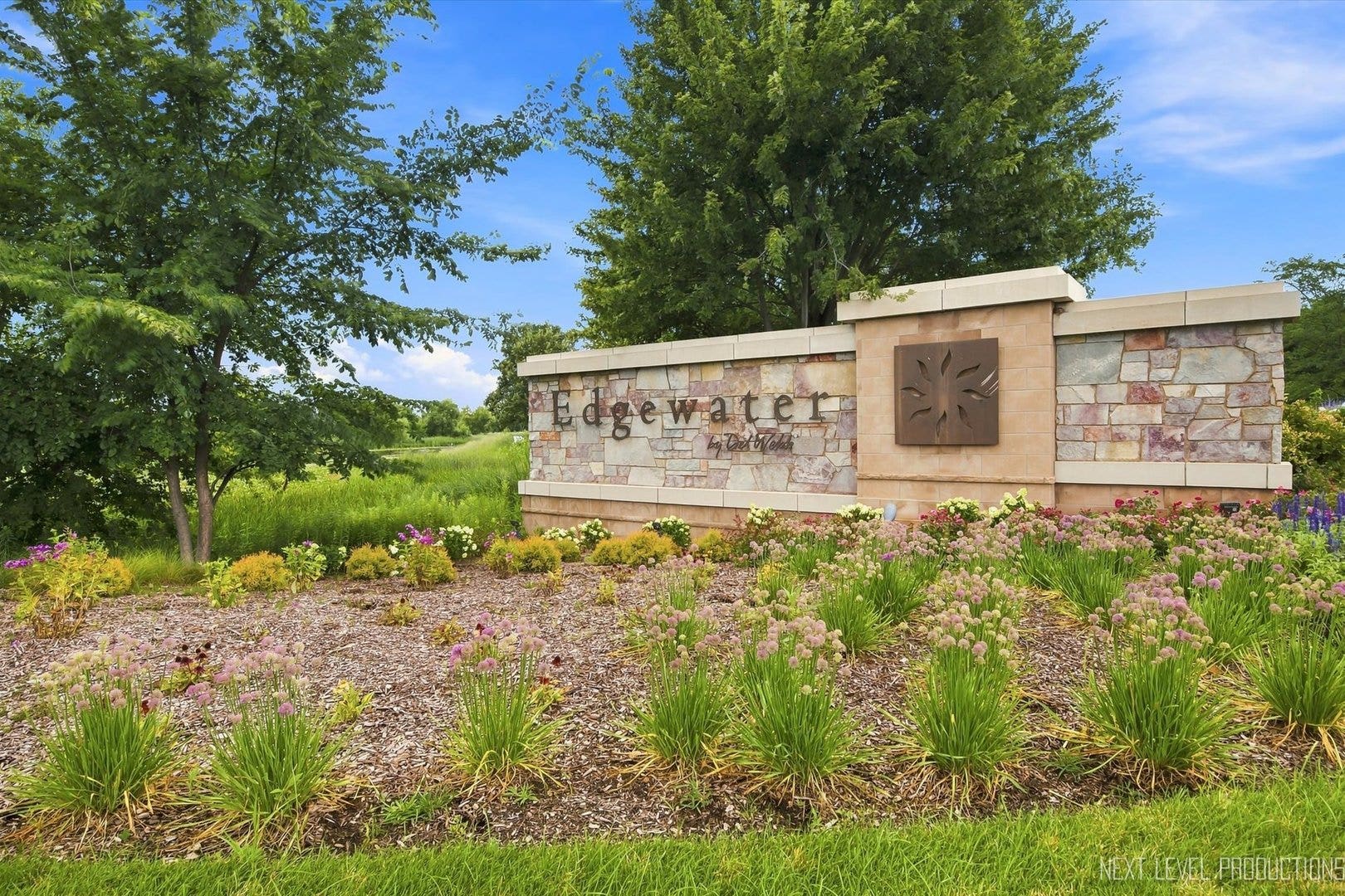 2853 Cascade Falls Circle, Elgin, IL 60124 2853 Cascade Falls Circle, Elgin, IL 60124