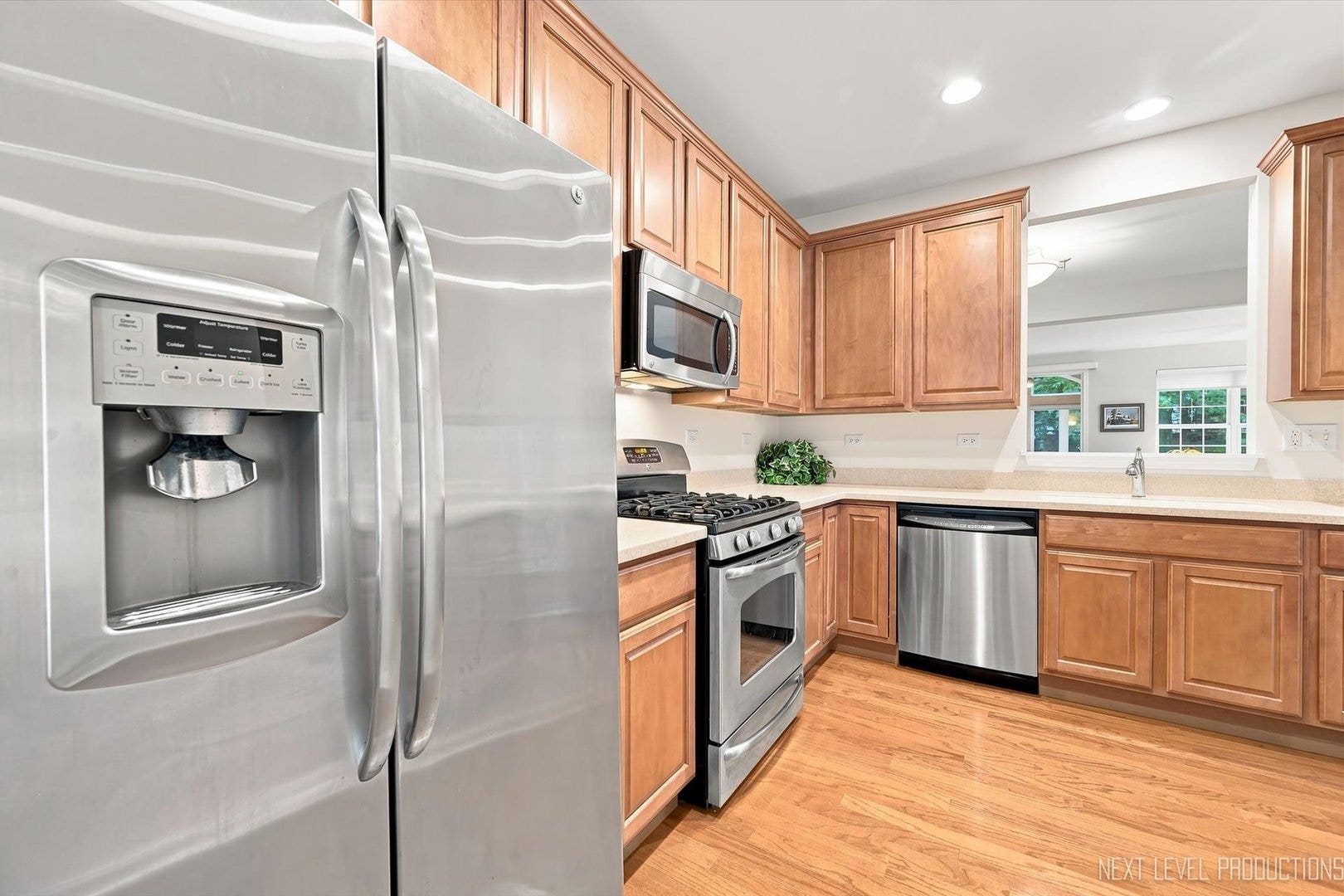 2853 Cascade Falls Circle, Elgin, IL 60124 2853 Cascade Falls Circle, Elgin, IL 60124