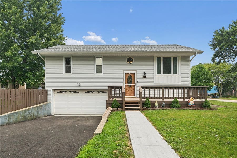 Property photo for 19600 Catulpa Street, Mokena, IL