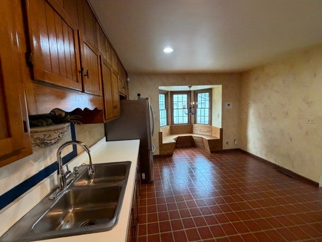 1209 Richmond Street, Joliet, IL 60435