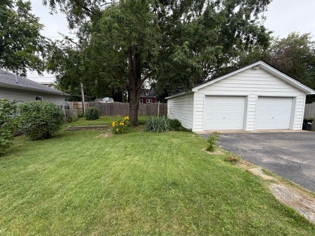 1209 Richmond Street, Joliet, IL 60435