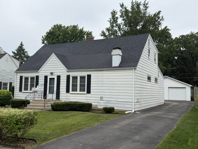 1209 Richmond Street, Joliet, IL 60435
