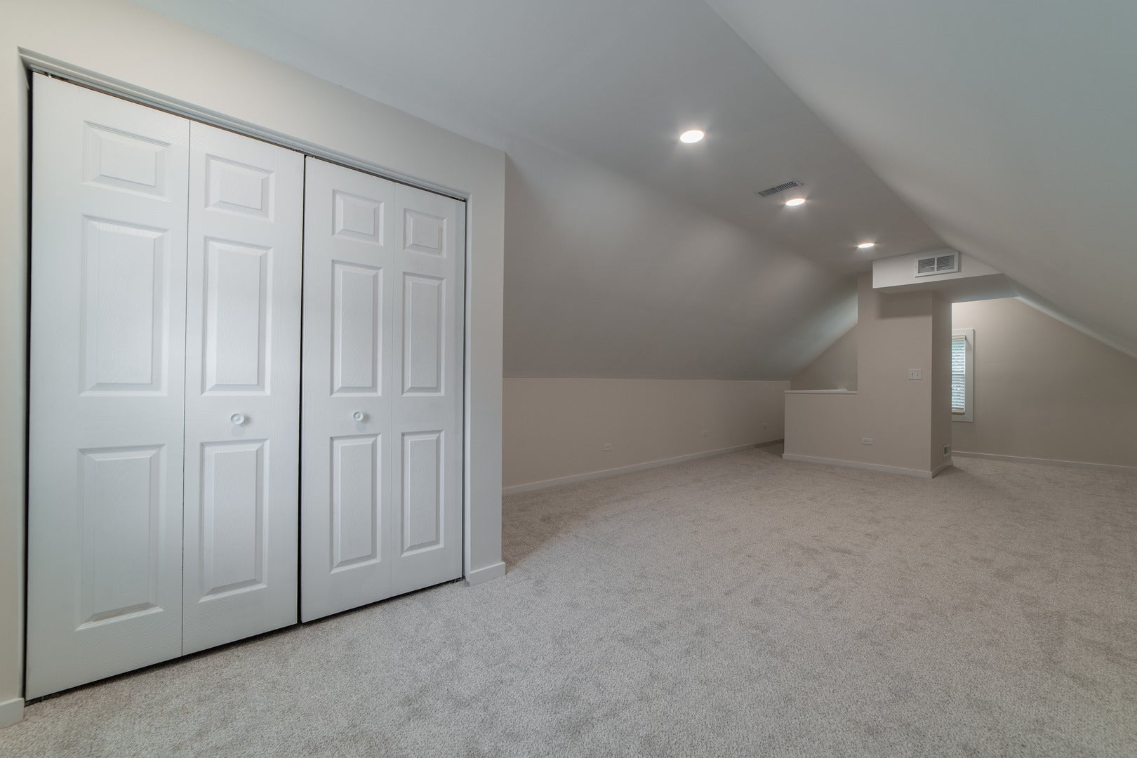 719 5th Street, Aurora, IL 60505 719 5th Street, Aurora, IL 60505