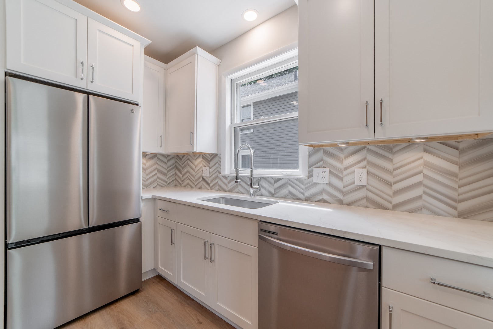 719 5th Street, Aurora, IL 60505 719 5th Street, Aurora, IL 60505