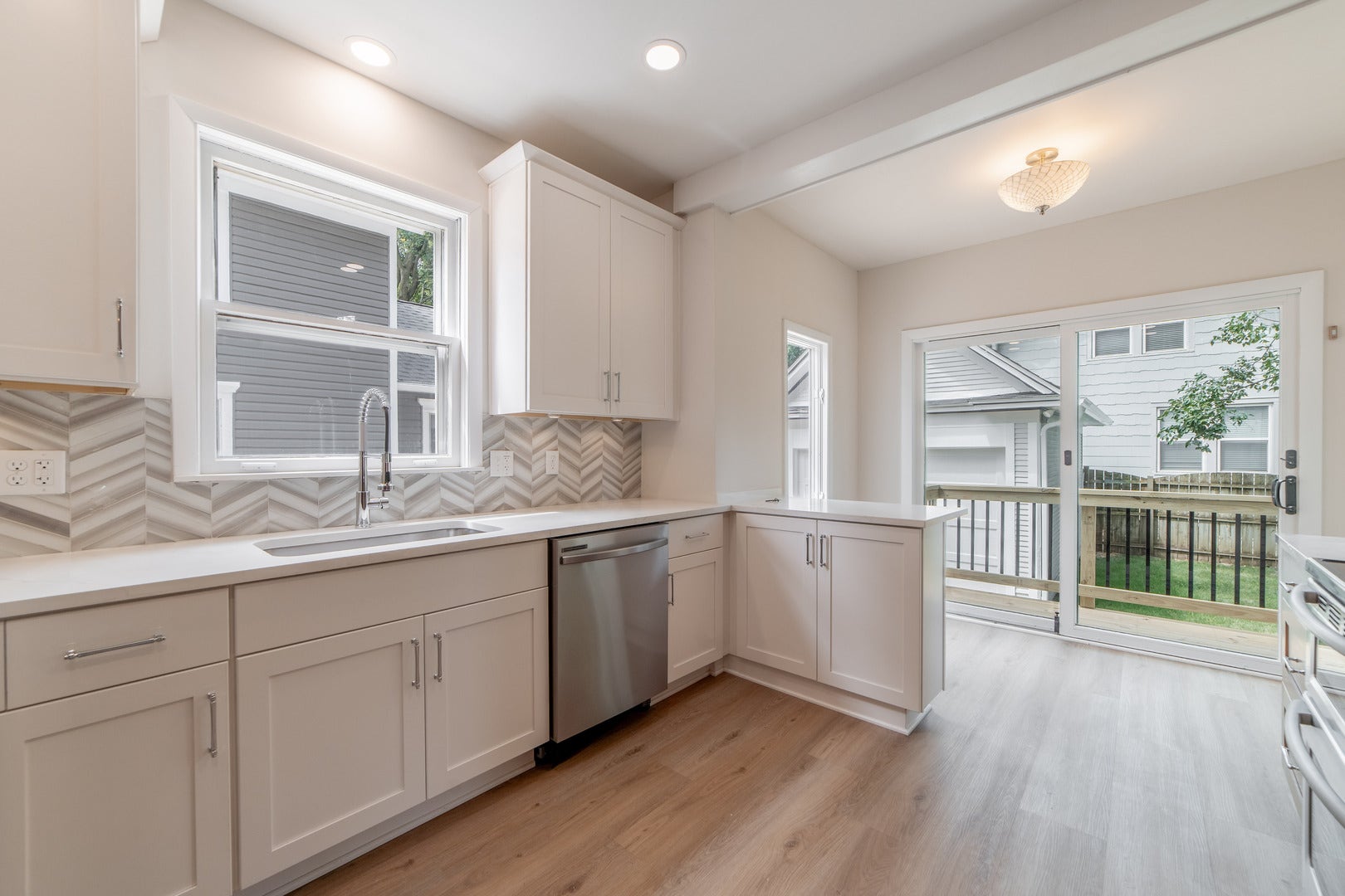 719 5th Street, Aurora, IL 60505 719 5th Street, Aurora, IL 60505