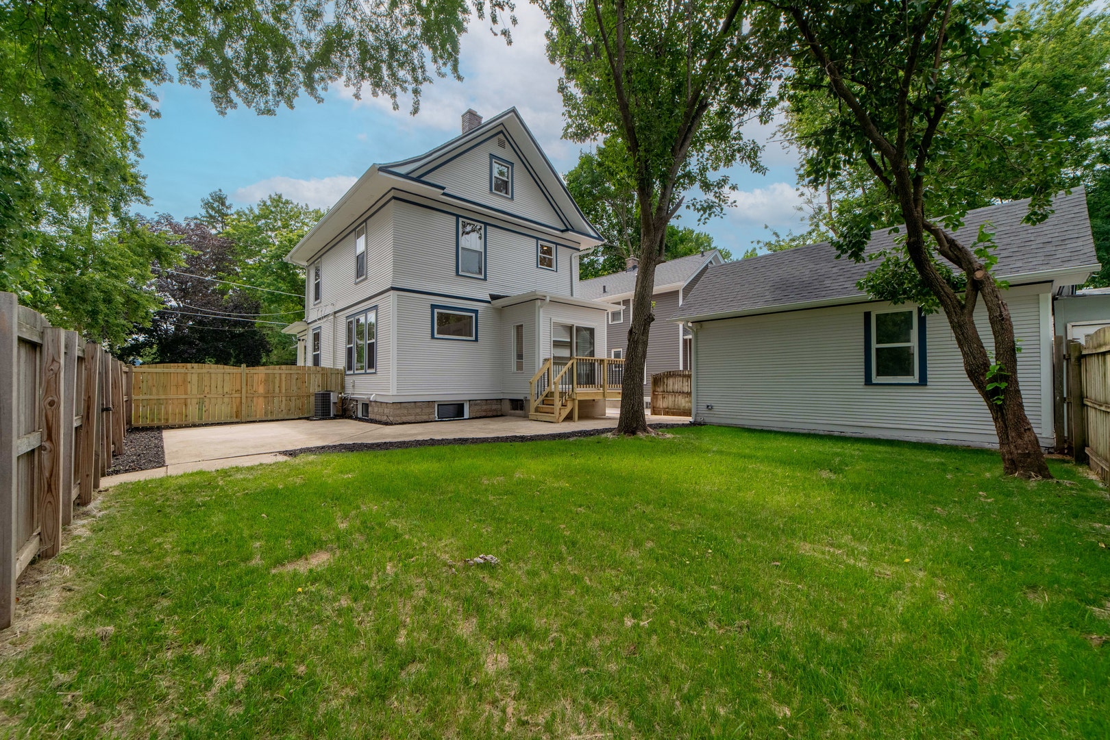 719 5th Street, Aurora, IL 60505 719 5th Street, Aurora, IL 60505