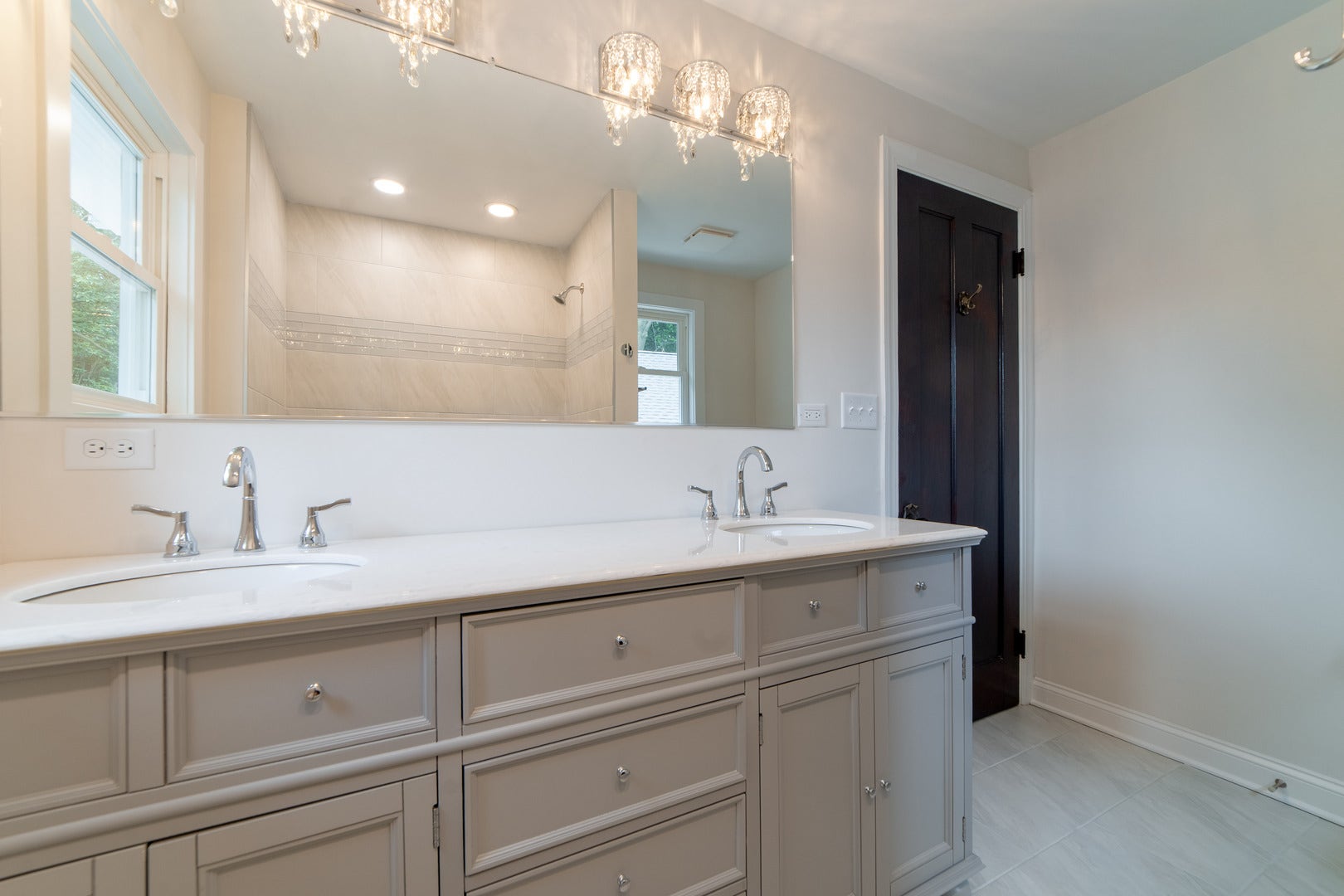 719 5th Street, Aurora, IL 60505 719 5th Street, Aurora, IL 60505