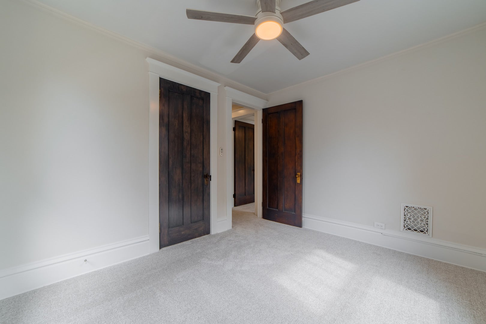 719 5th Street, Aurora, IL 60505 719 5th Street, Aurora, IL 60505