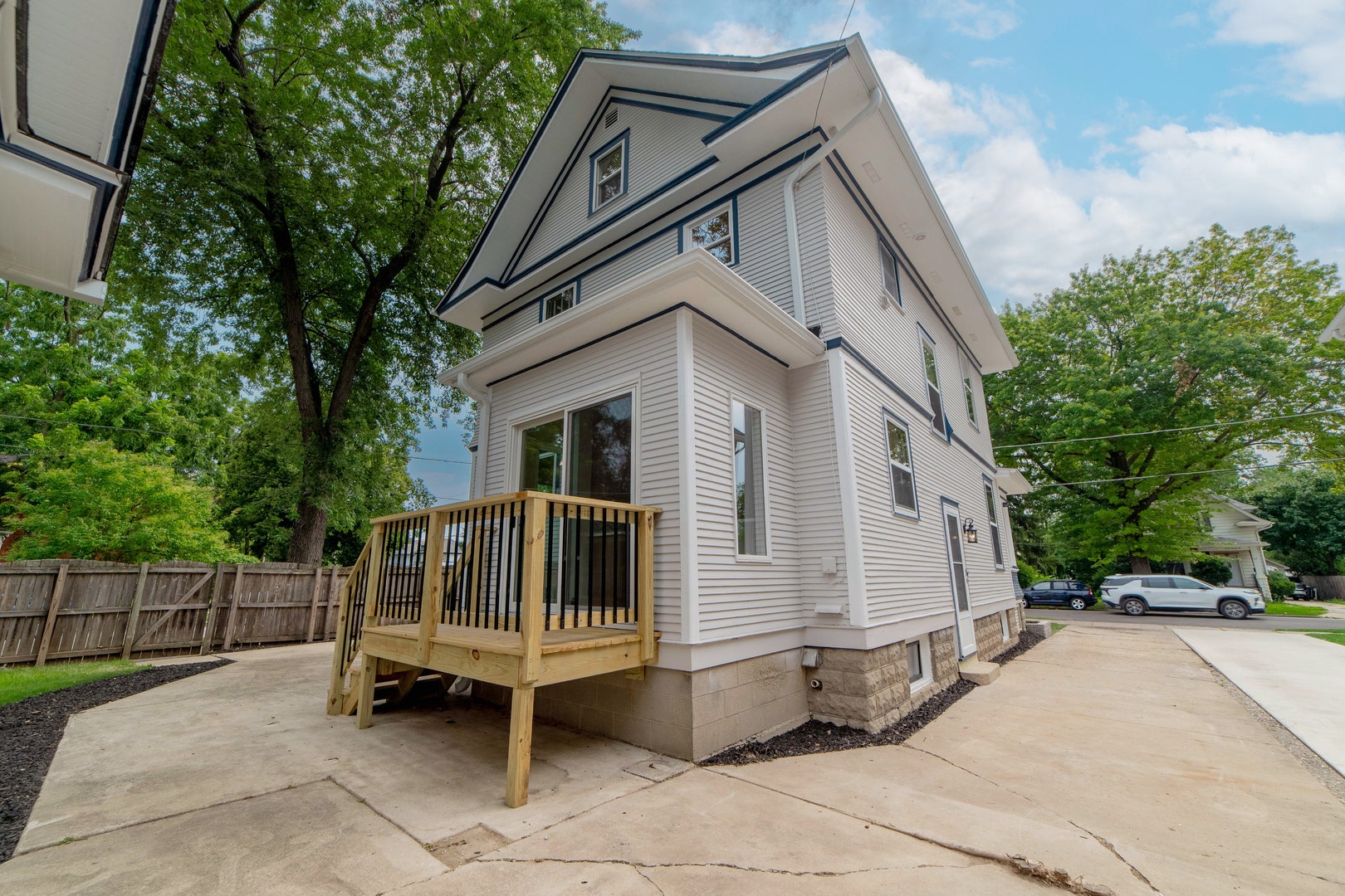 719 5th Street, Aurora, IL 60505 719 5th Street, Aurora, IL 60505