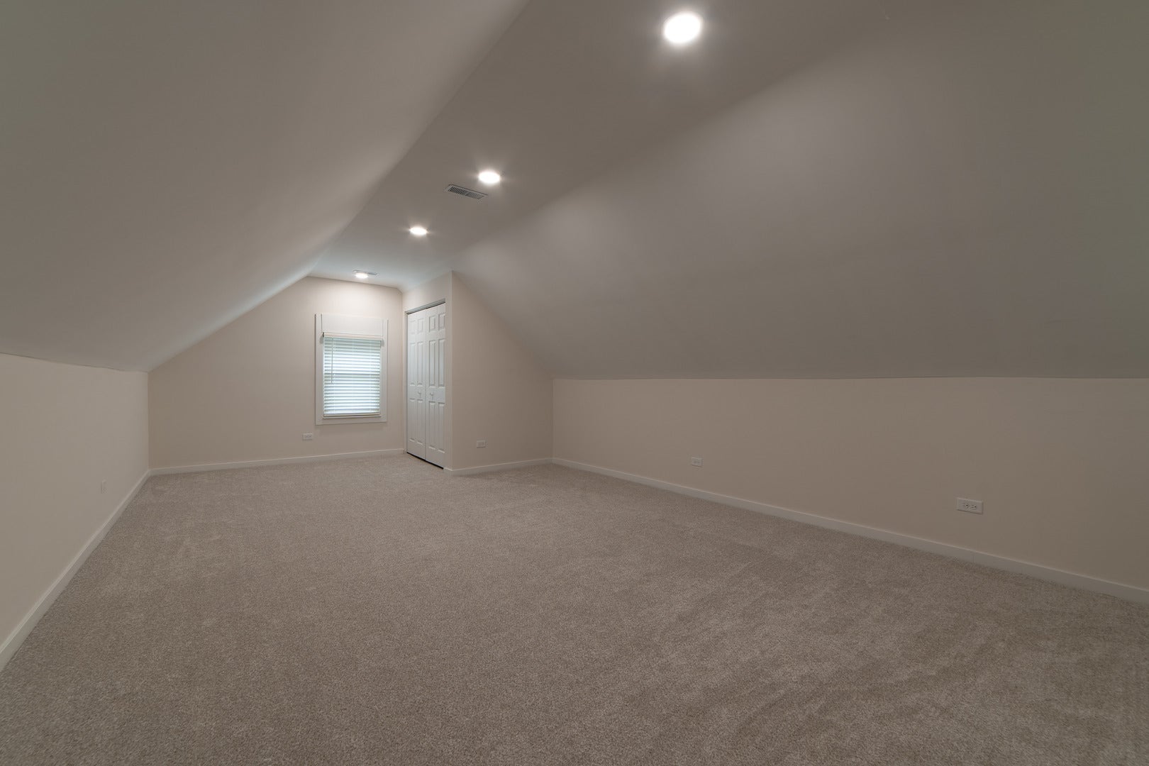 719 5th Street, Aurora, IL 60505 719 5th Street, Aurora, IL 60505