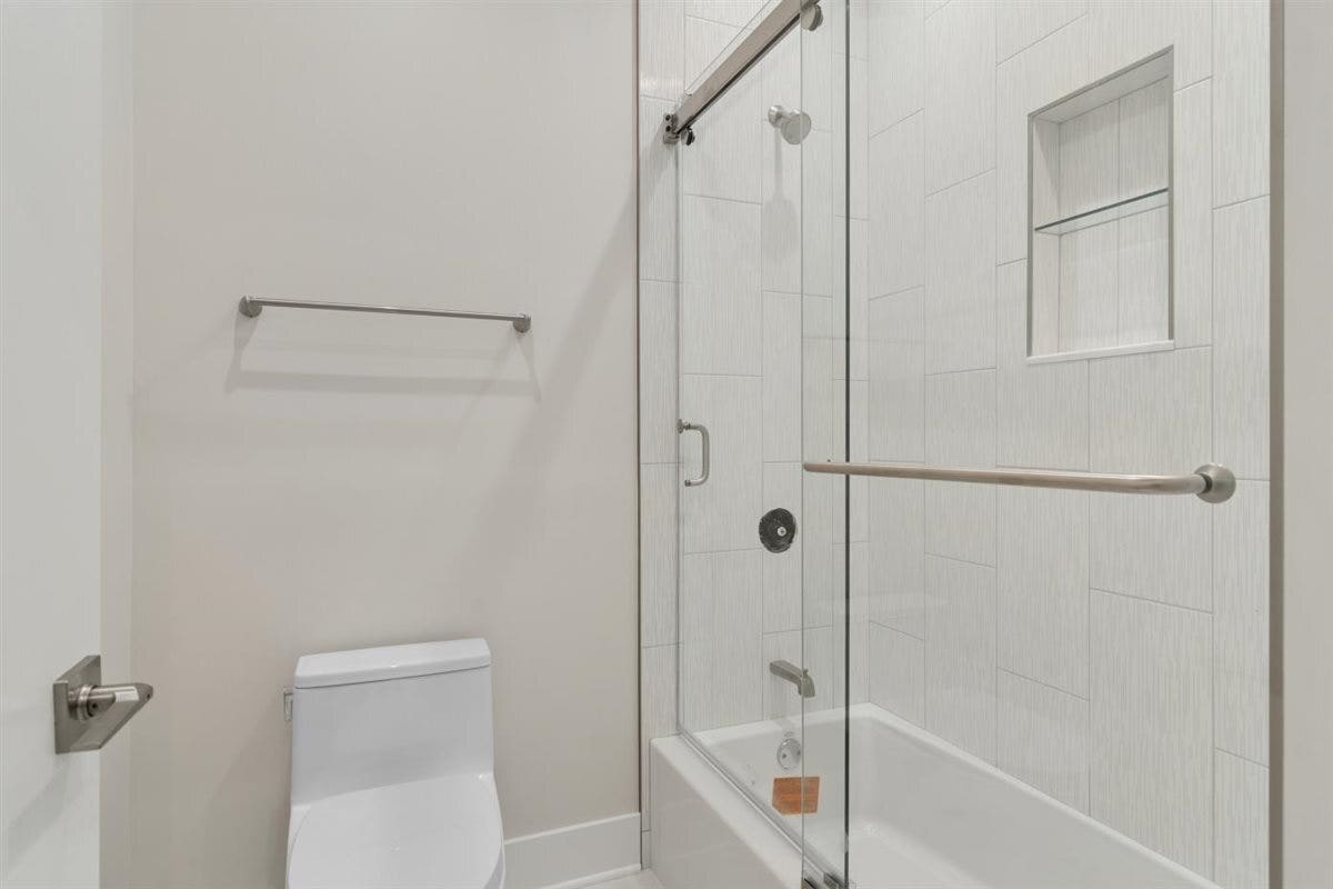 251 High Street, Highwood, IL 60040