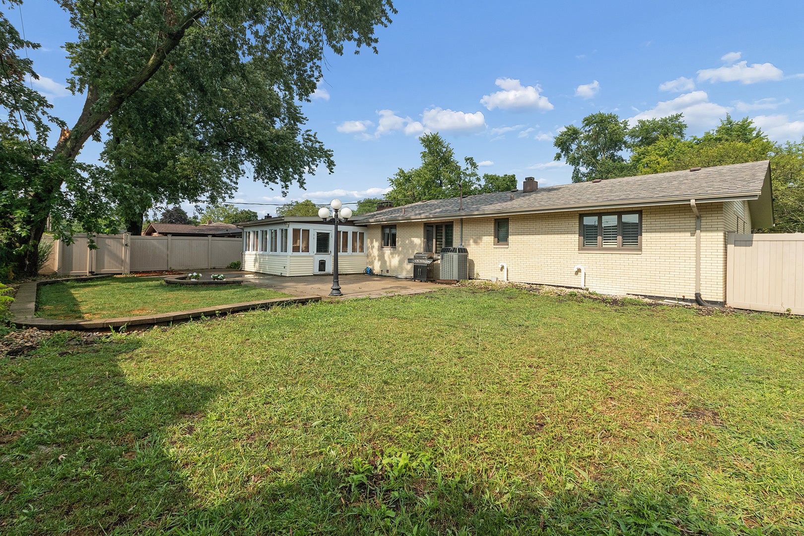 705 Tana Lane, Joliet, IL 60435 705 Tana Lane, Joliet, IL 60435
