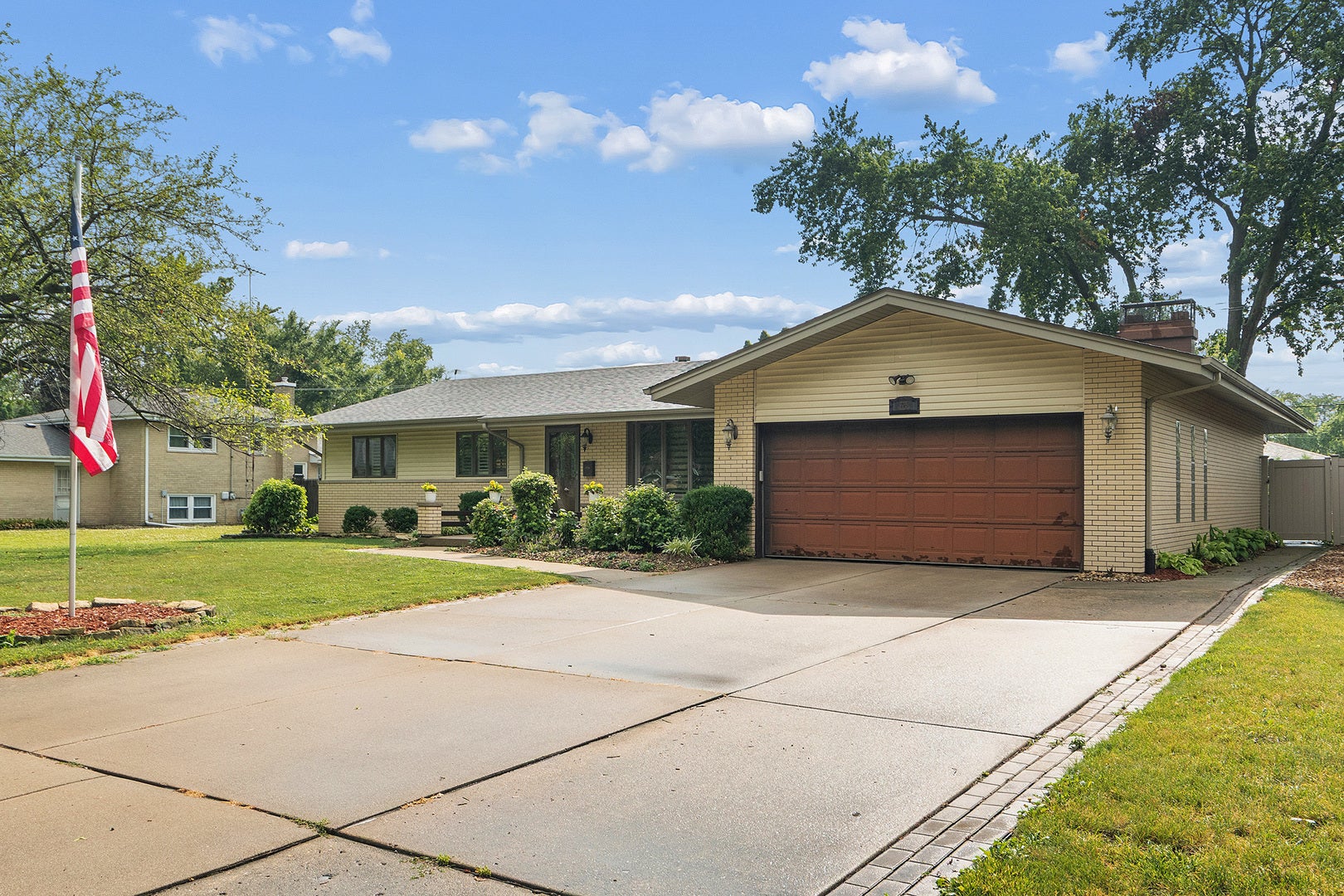 705 Tana Lane, Joliet, IL 60435 705 Tana Lane, Joliet, IL 60435