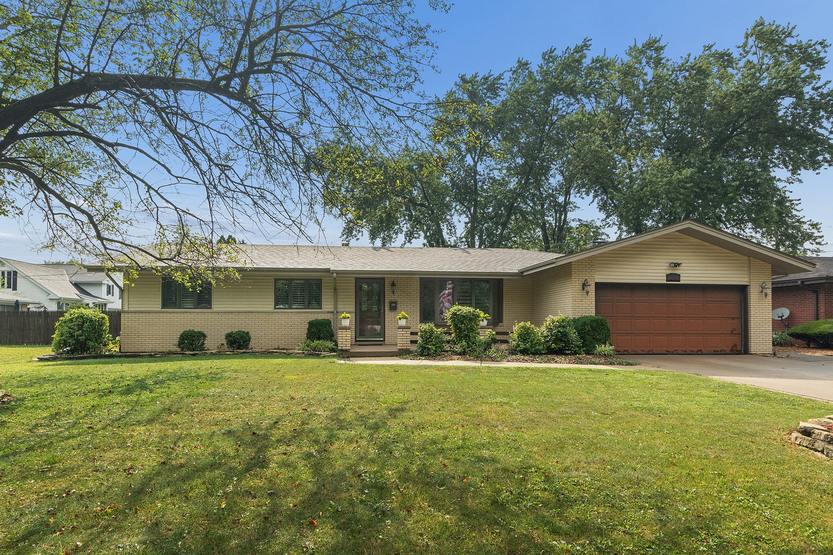 705 Tana Lane, Joliet, IL 60435 705 Tana Lane, Joliet, IL 60435
