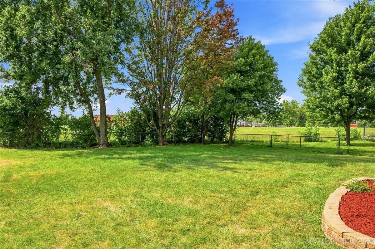 539 Hampshire Lane, Bolingbrook, IL 60440