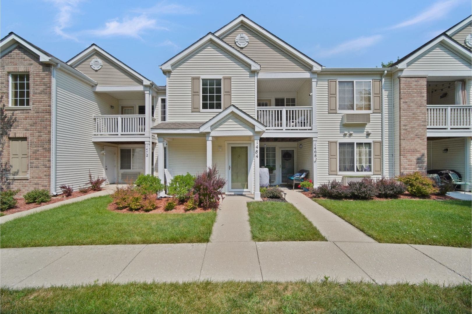 1484 McCLURE Road, #1484, Aurora, IL 60505