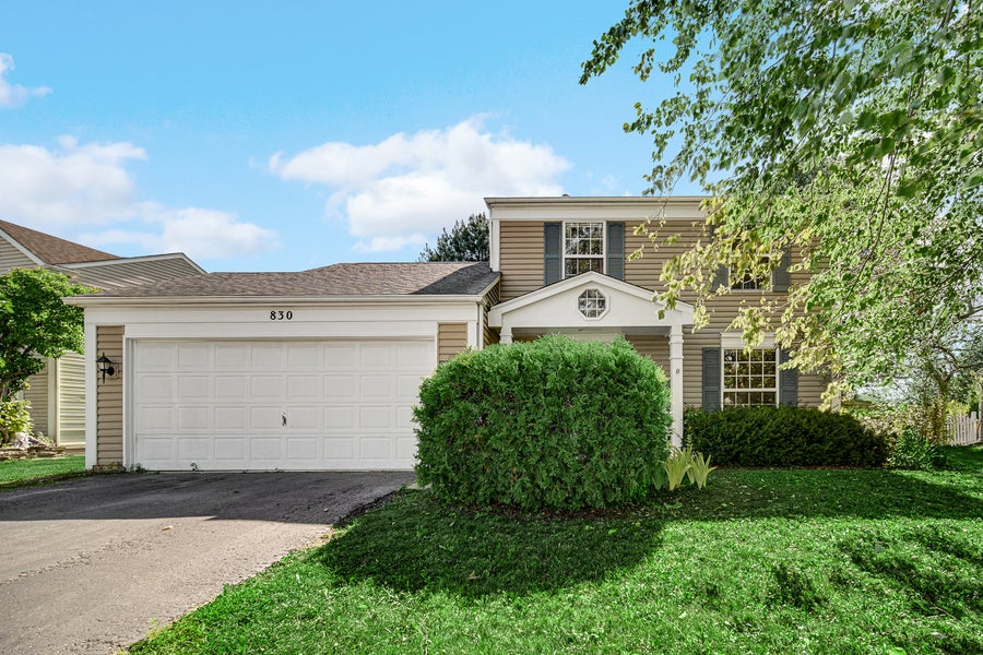 Property photo for 830 Indian Wells Circle, Elgin, IL