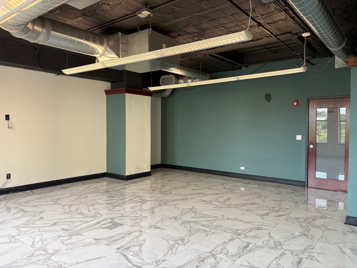 25 S Grove Avenue, #302, Elgin, IL 60120 25 S Grove Avenue, #302, Elgin, IL 60120