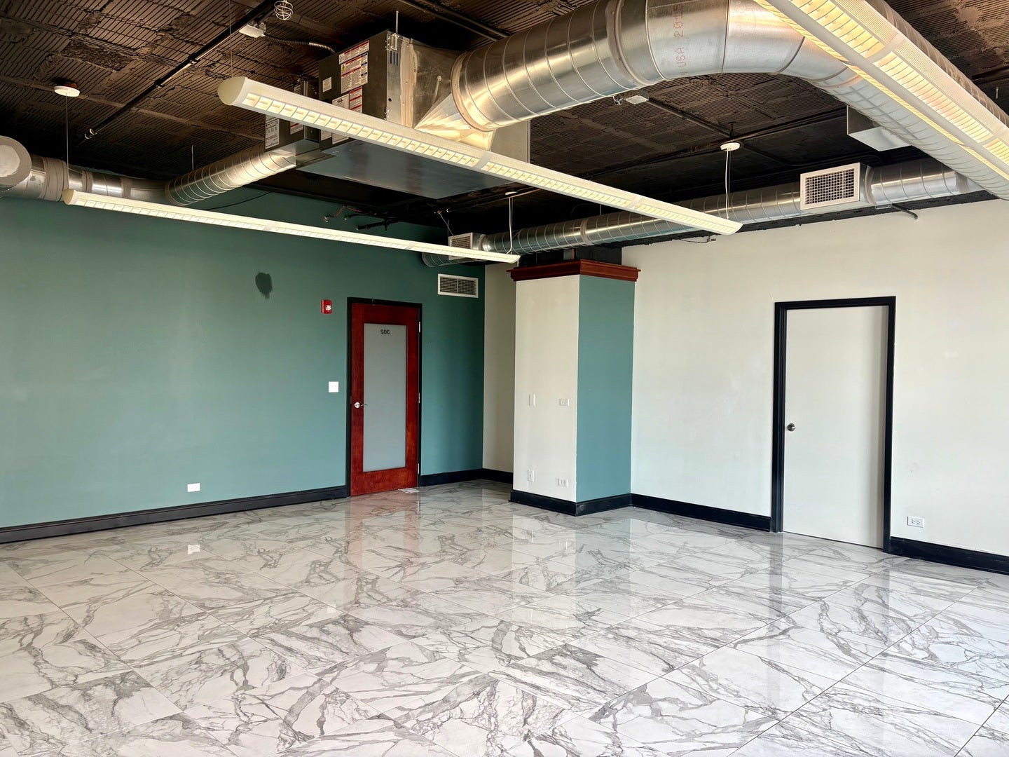 25 S Grove Avenue, #302, Elgin, IL 60120 25 S Grove Avenue, #302, Elgin, IL 60120