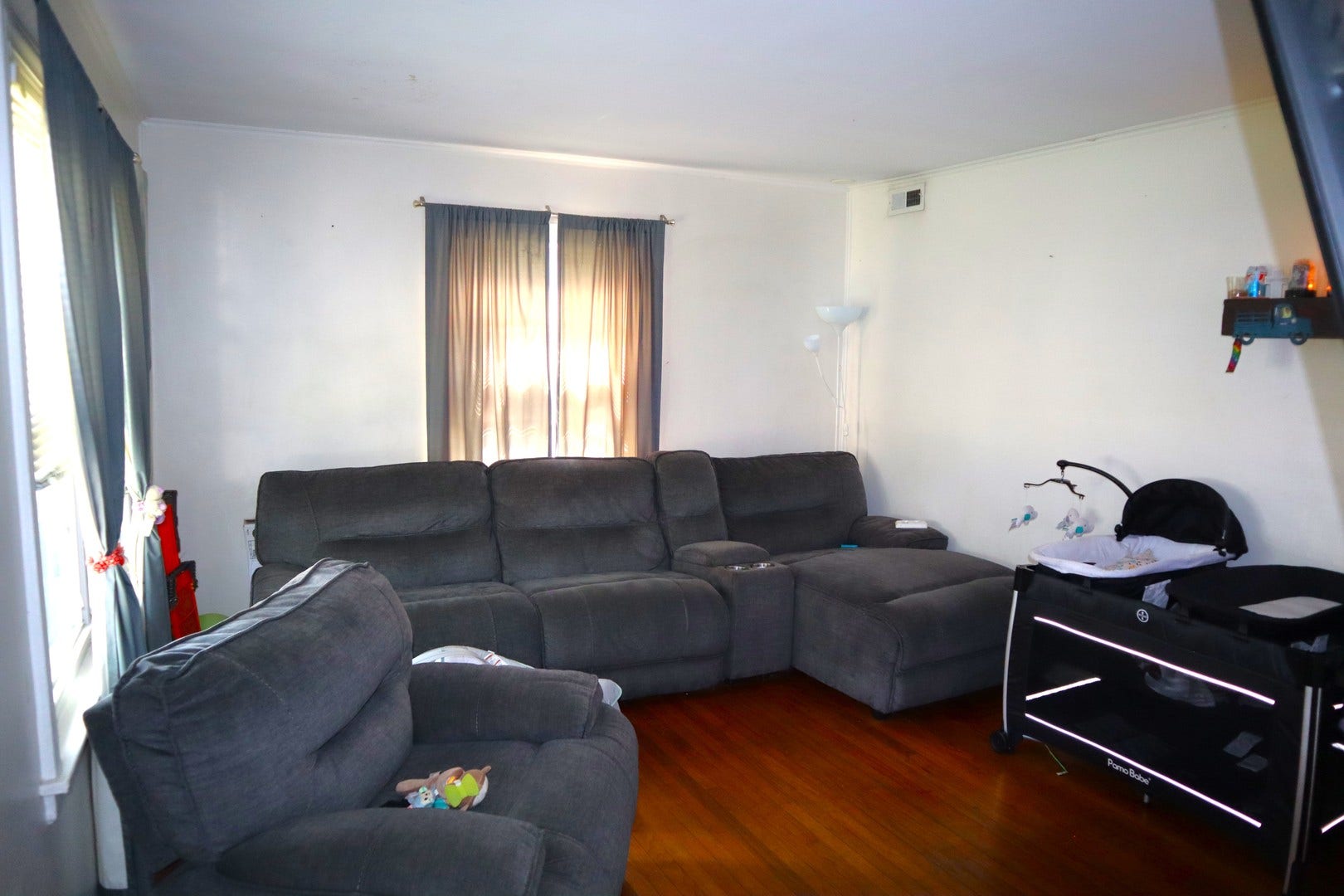 15634 Ridgeway Avenue, Markham, IL 60428 15634 Ridgeway Avenue, Markham, IL 60428