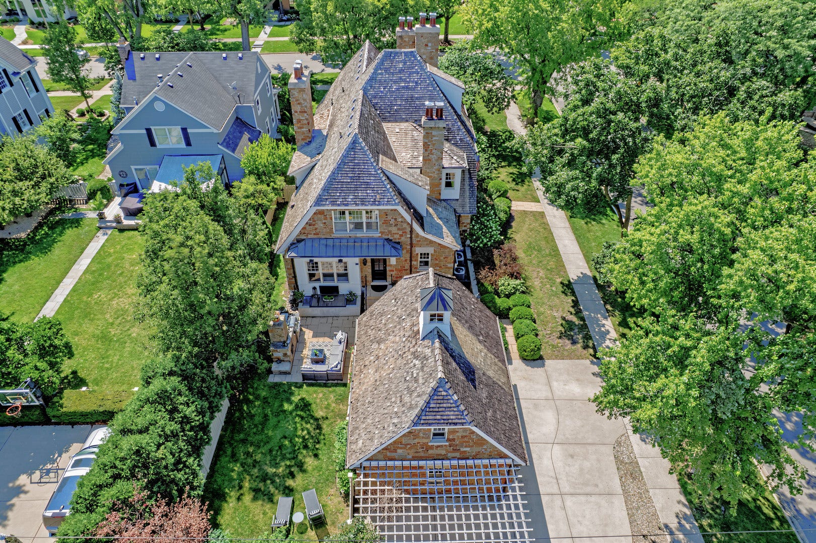 401 S LINCOLN Street, Hinsdale, IL 60521