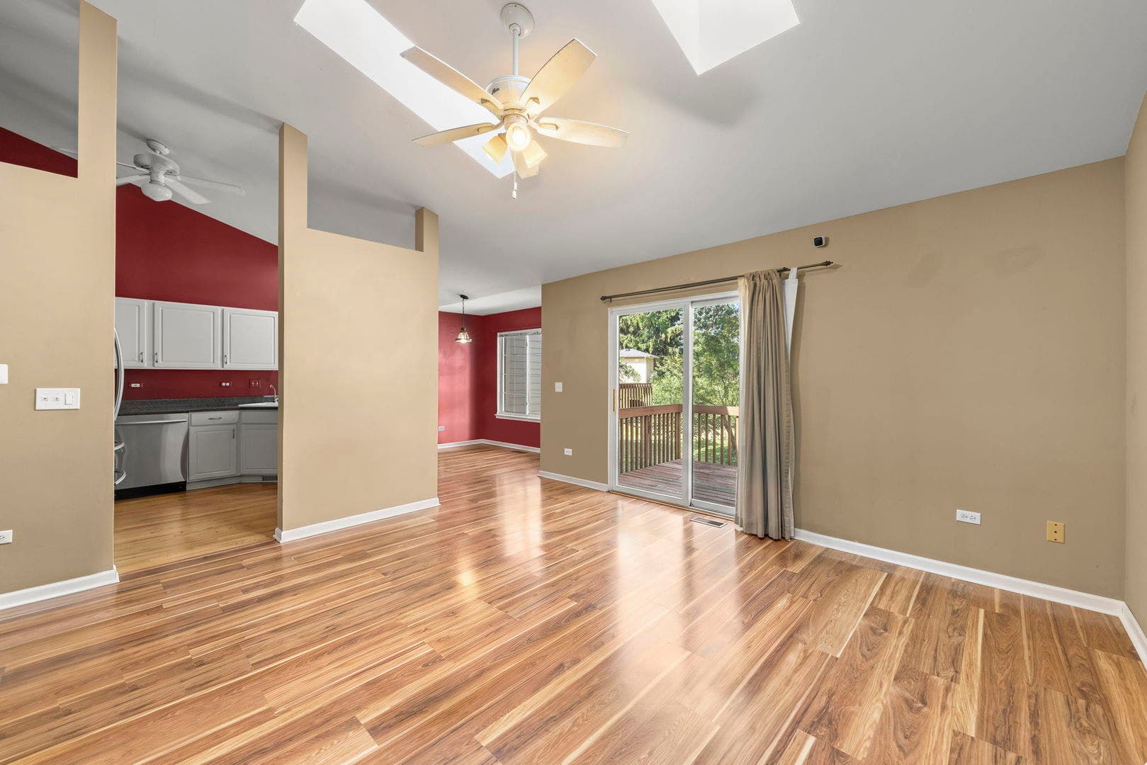 2034 JEFFREY Court, #2034, Elgin, IL 60123 2034 JEFFREY Court, #2034, Elgin, IL 60123