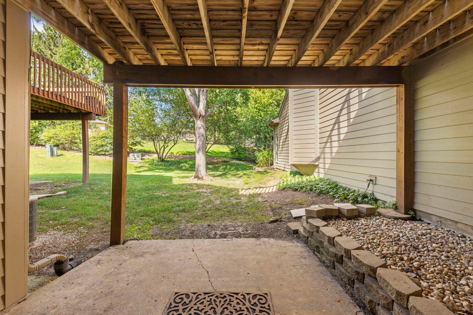 2034 JEFFREY Court, #2034, Elgin, IL 60123 2034 JEFFREY Court, #2034, Elgin, IL 60123