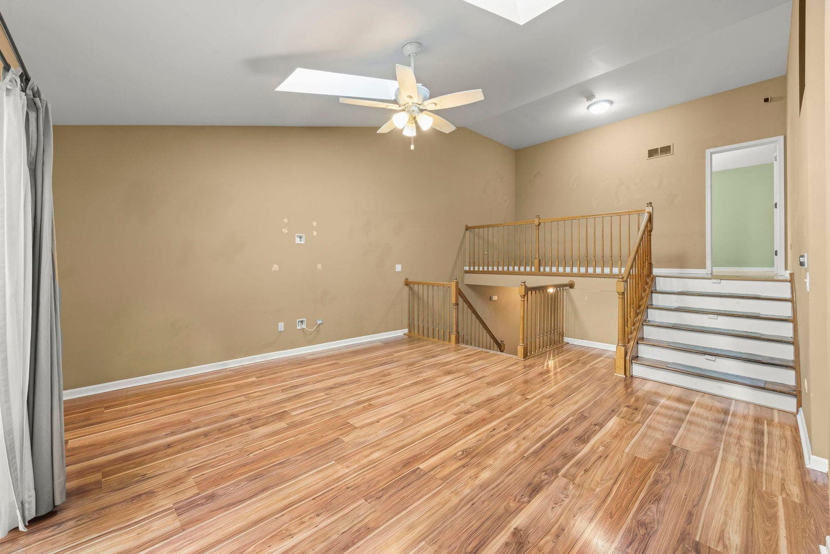 2034 JEFFREY Court, #2034, Elgin, IL 60123 2034 JEFFREY Court, #2034, Elgin, IL 60123