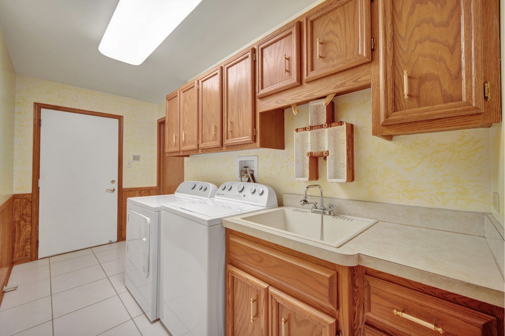 18335 Pine Wood Lane, Tinley Park, IL 60477