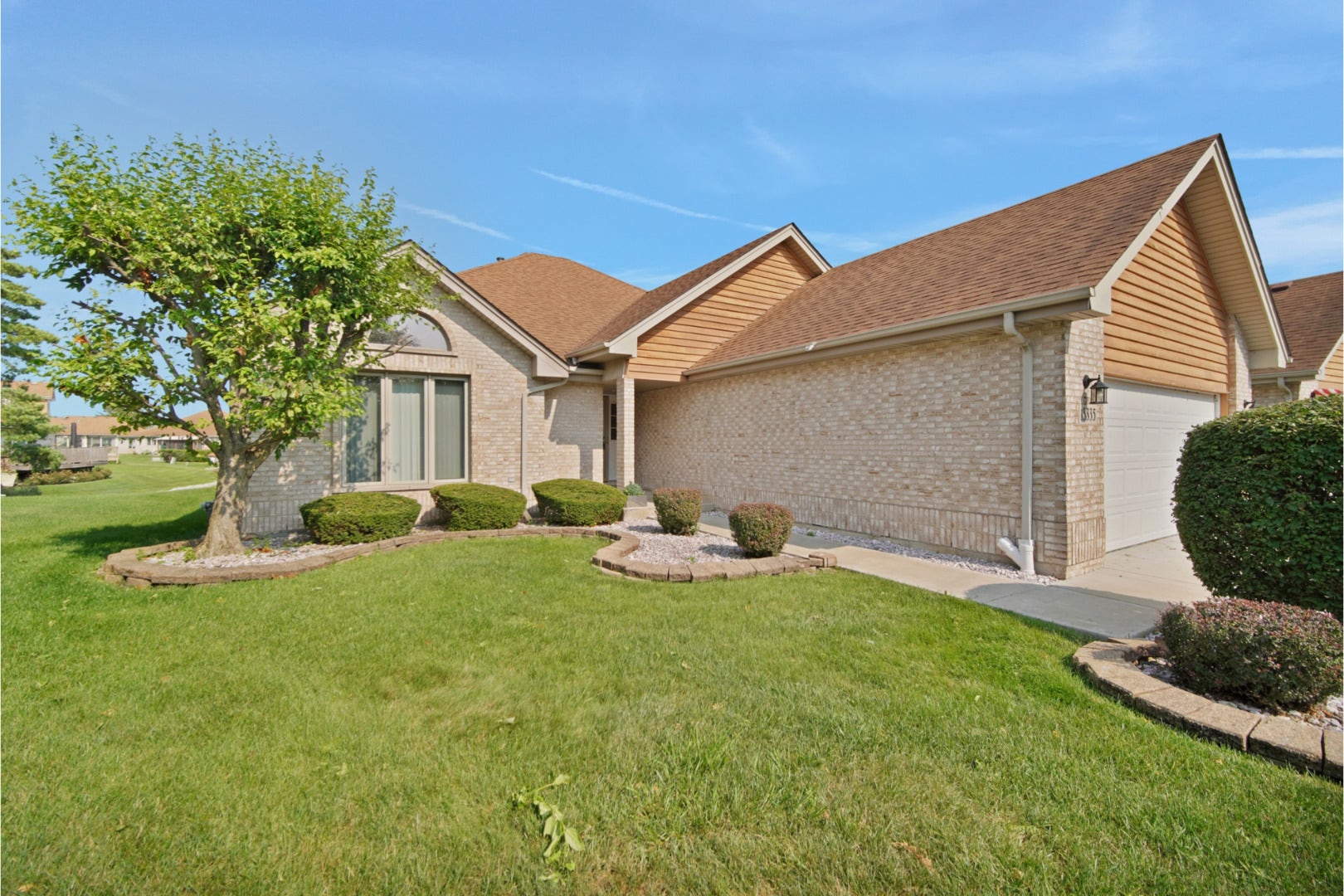 18335 Pine Wood Lane, Tinley Park, IL 60477