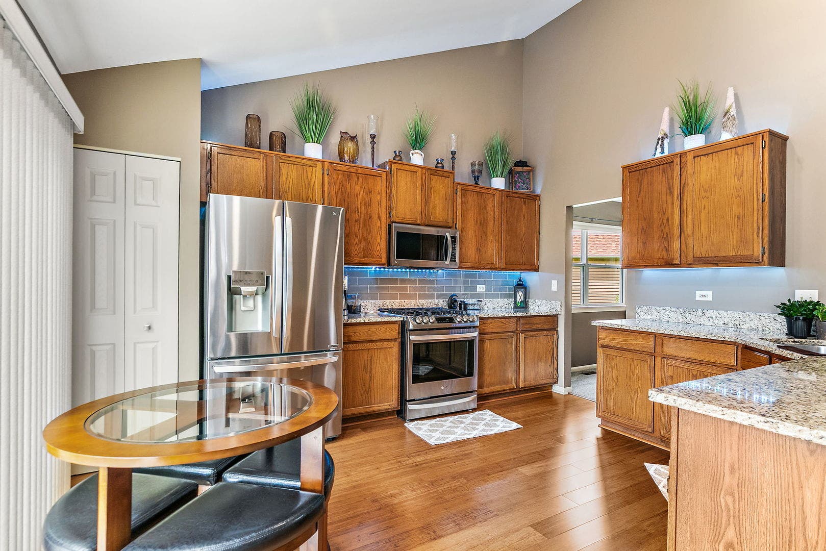 204 Dickens Trail, Elgin, IL 60120 204 Dickens Trail, Elgin, IL 60120