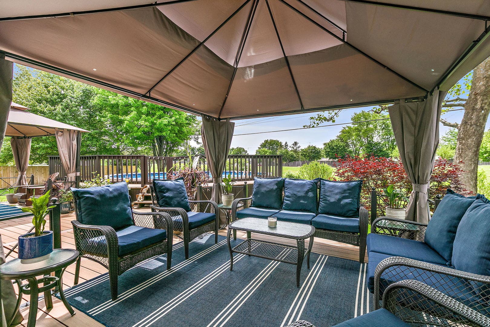 204 Dickens Trail, Elgin, IL 60120 204 Dickens Trail, Elgin, IL 60120