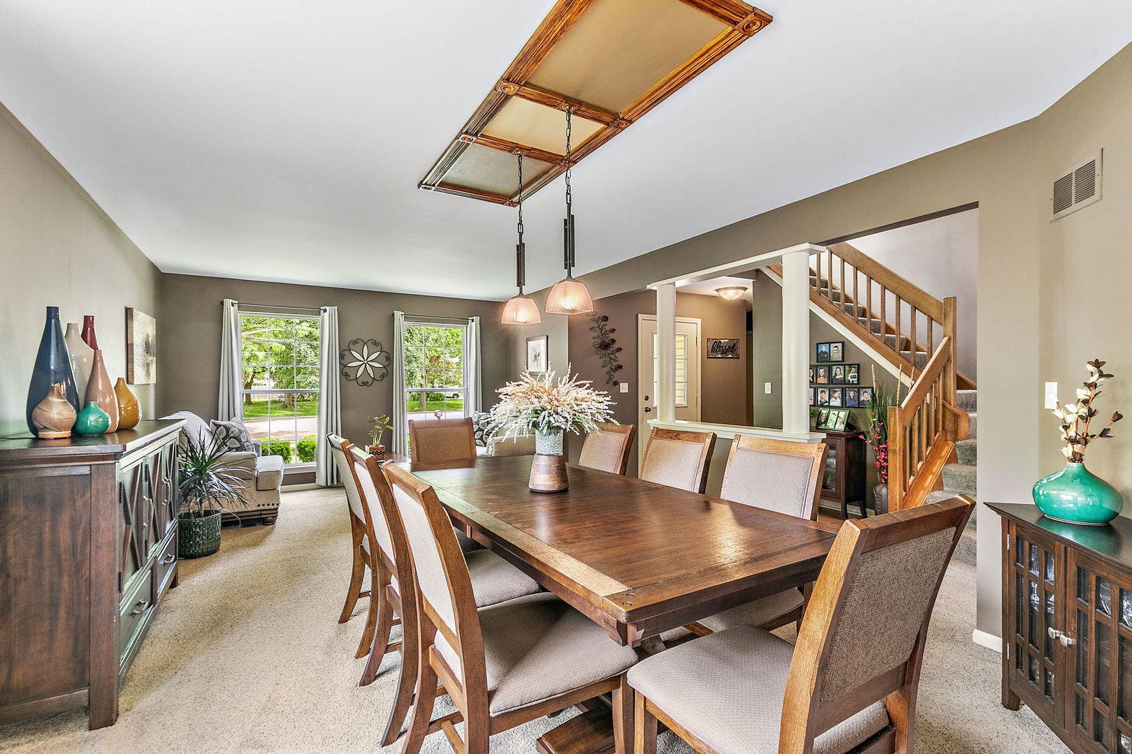 204 Dickens Trail, Elgin, IL 60120 204 Dickens Trail, Elgin, IL 60120