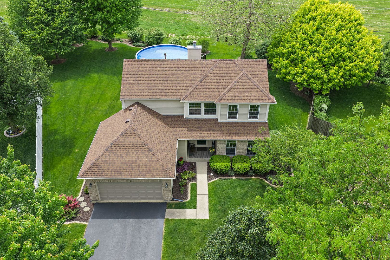 204 Dickens Trail, Elgin, IL 60120 204 Dickens Trail, Elgin, IL 60120