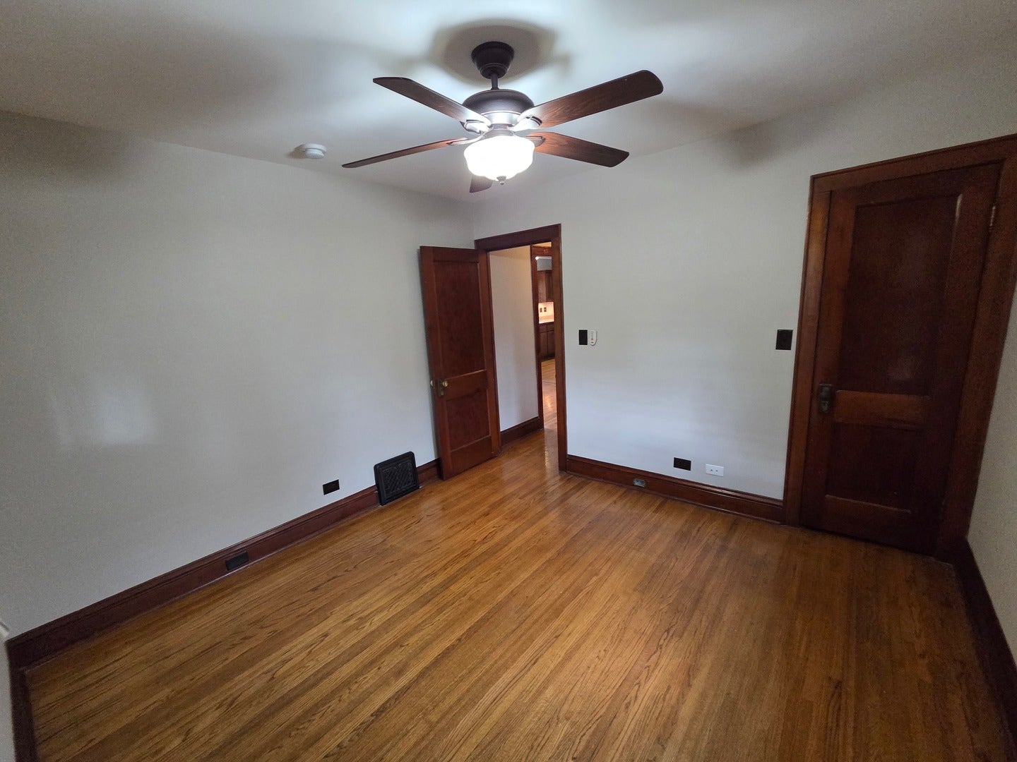 1205 Highland Avenue, Joliet, IL 60435 1205 Highland Avenue, Joliet, IL 60435